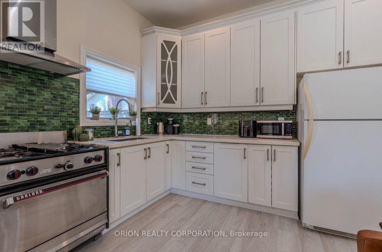 1267 Fisher Avenue, Burlington, ON