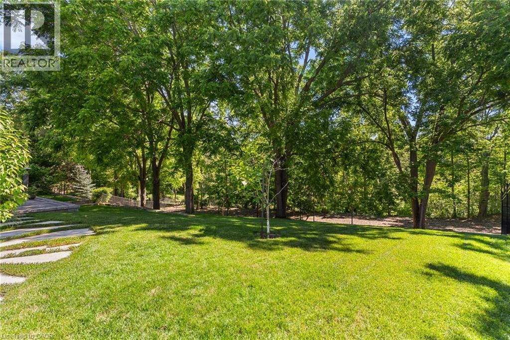44 Pioneer Ridge Drive, Kitchener, ON
