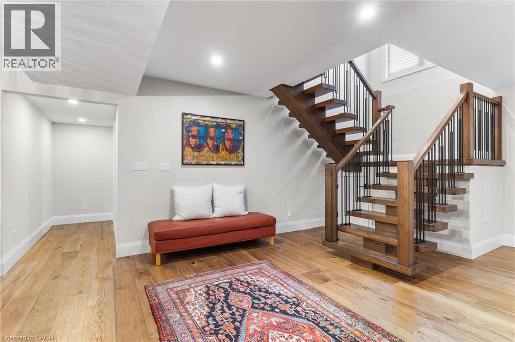 44 Pioneer Ridge Drive, Kitchener, ON