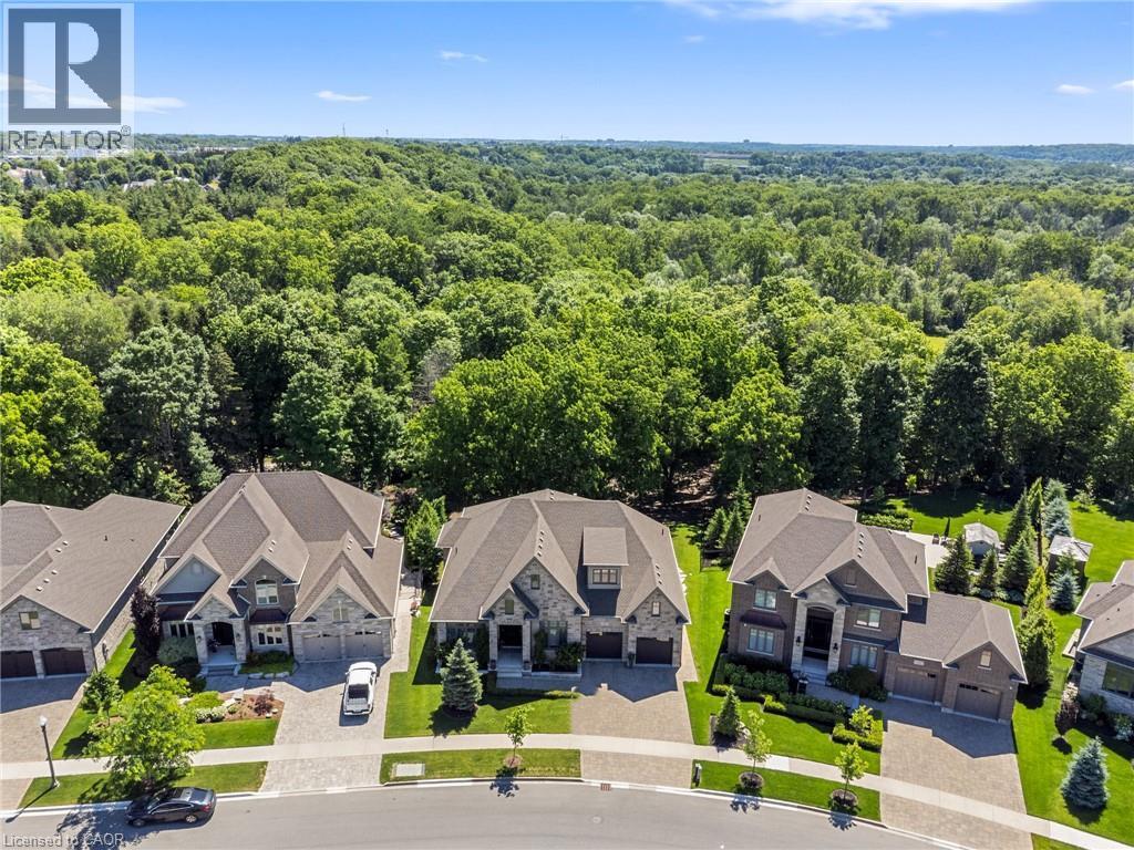 44 Pioneer Ridge Drive, Kitchener, ON