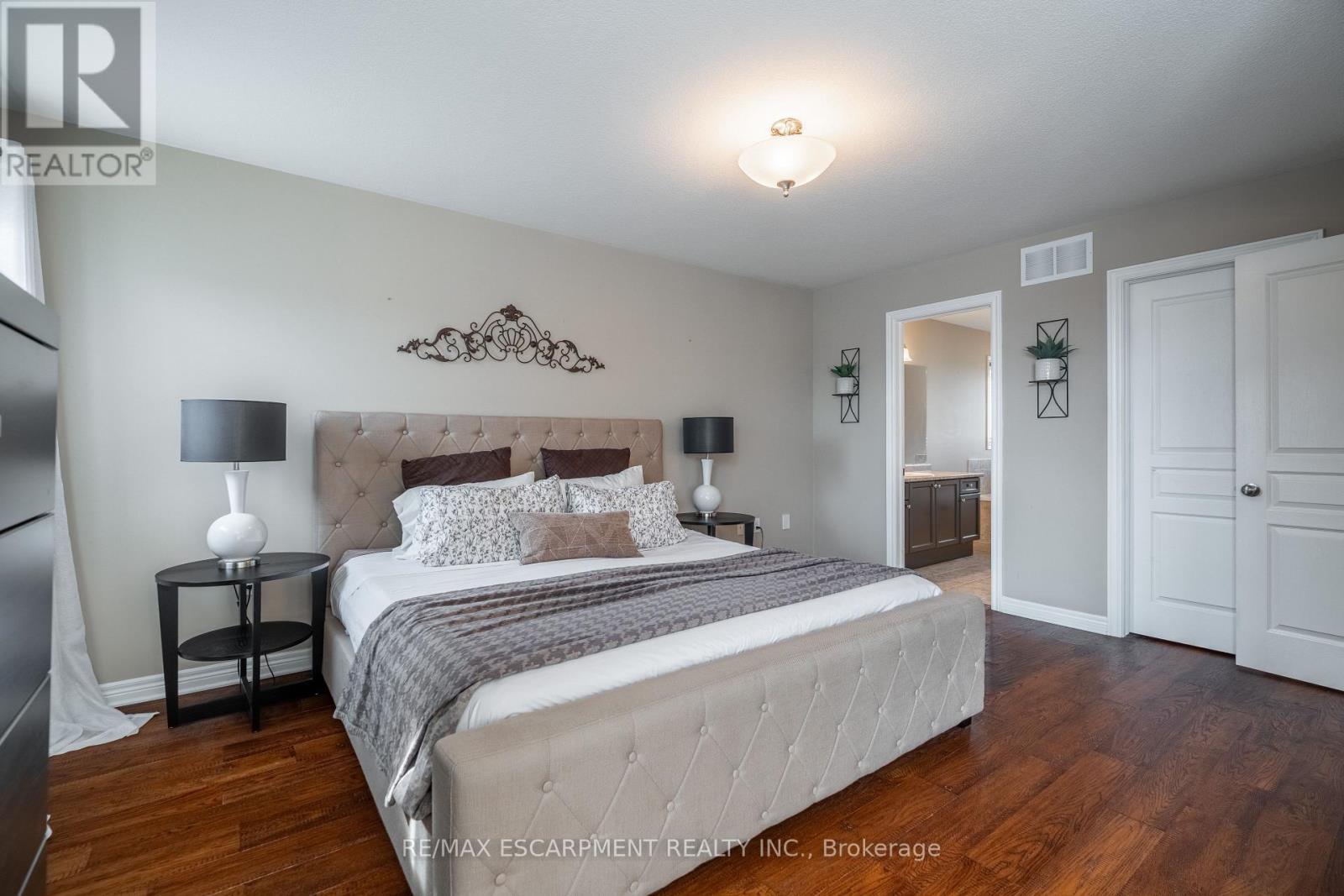 51 Showcase Drive, Hamilton, ON