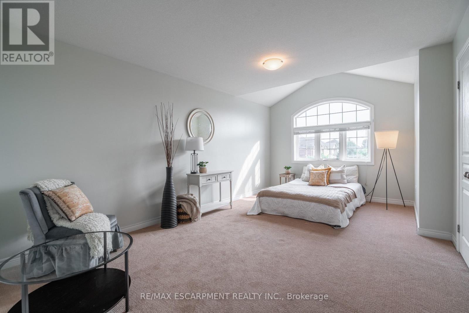 51 Showcase Drive, Hamilton, ON