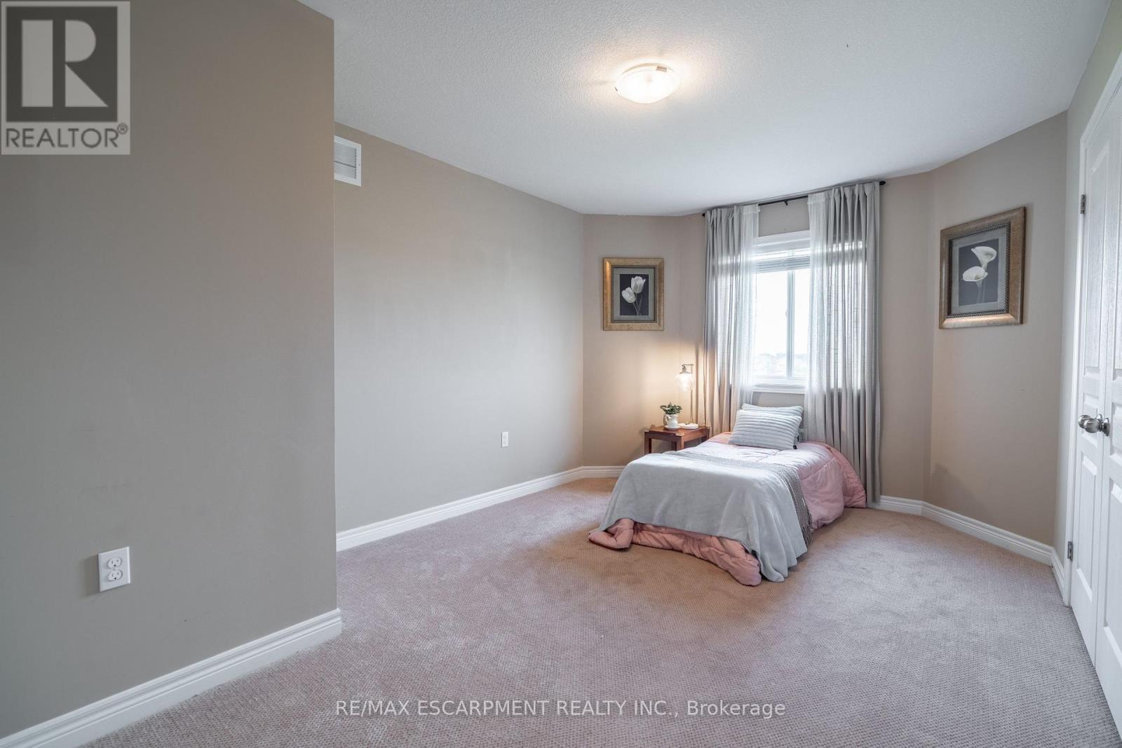 51 Showcase Drive, Hamilton, ON