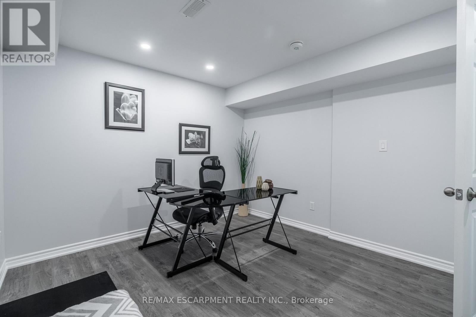 51 Showcase Drive, Hamilton, ON