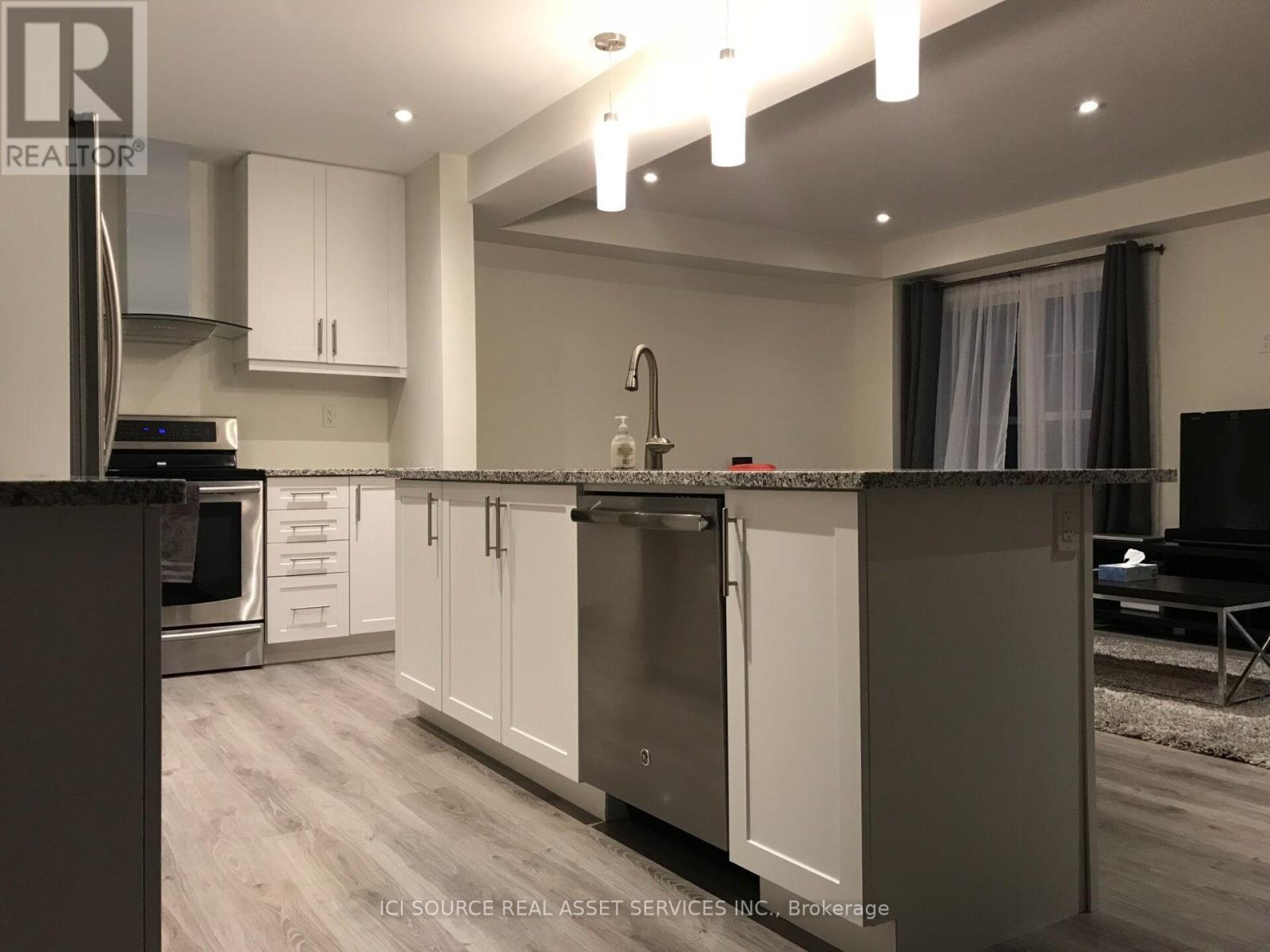 195 Seabrook Drive, Kitchener, ON