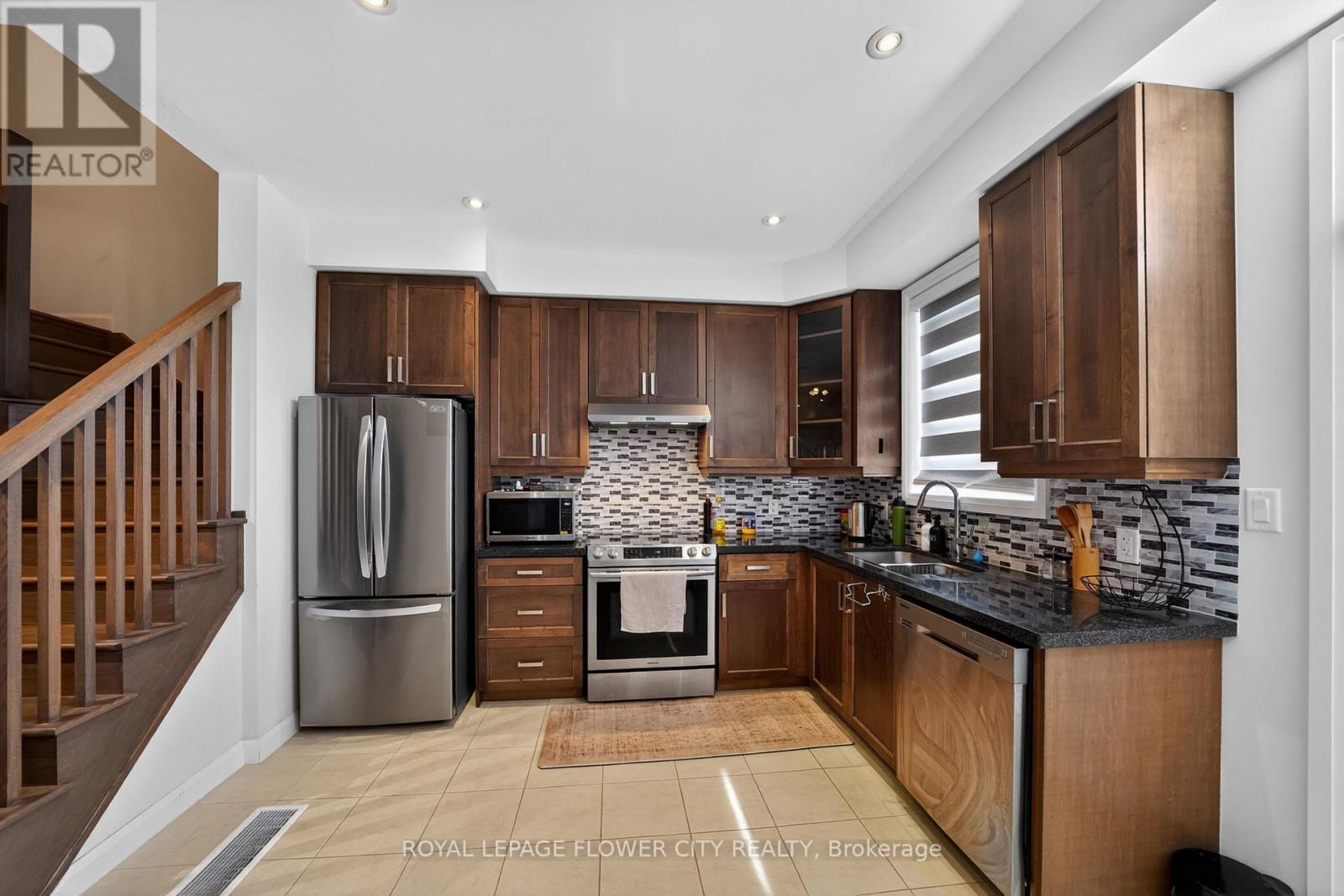 28 - 1169 Garner Road E, Hamilton, ON