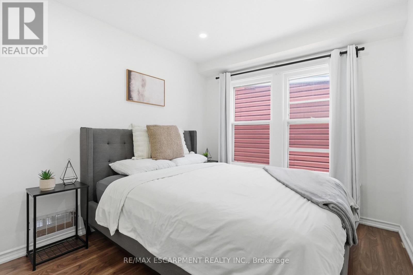 141 Mcanulty Boulevard, Hamilton, ON