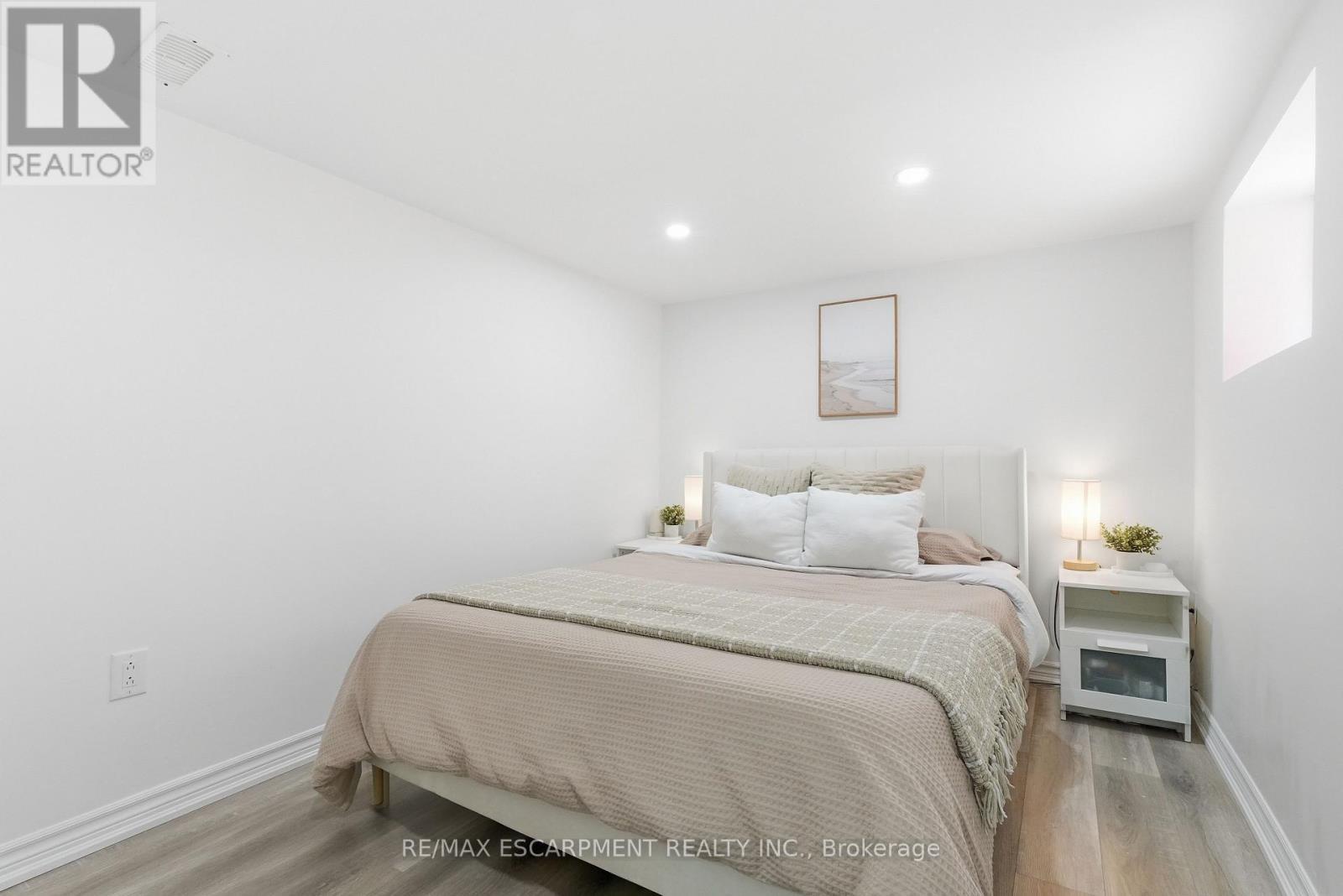 141 Mcanulty Boulevard, Hamilton, ON