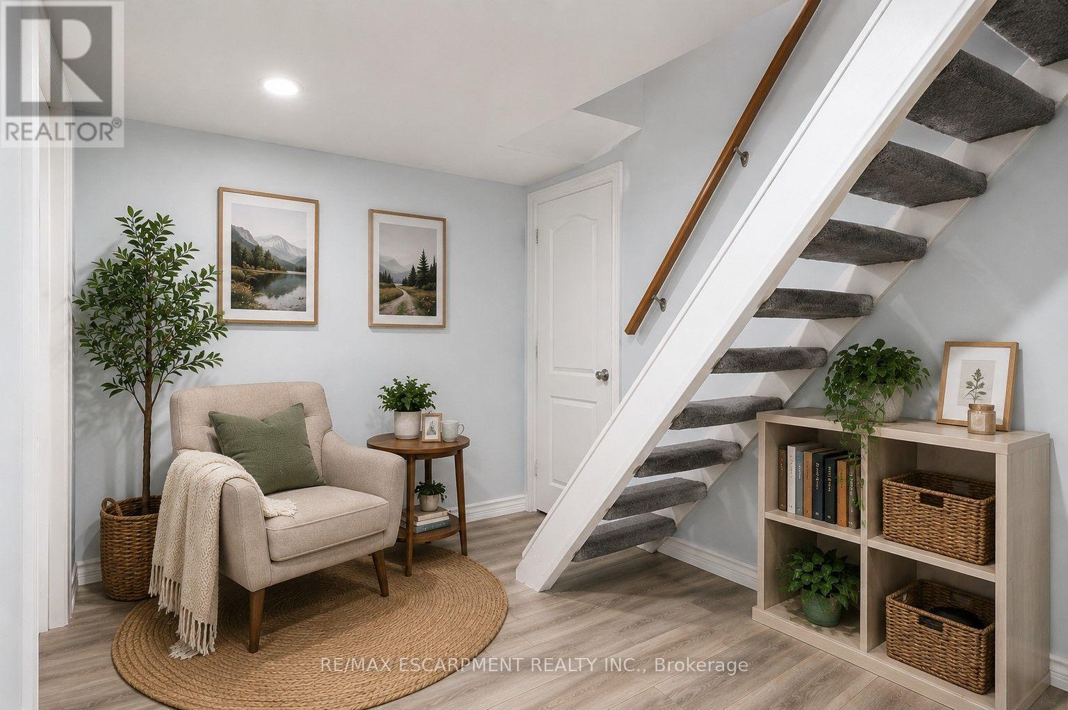 141 Mcanulty Boulevard, Hamilton, ON