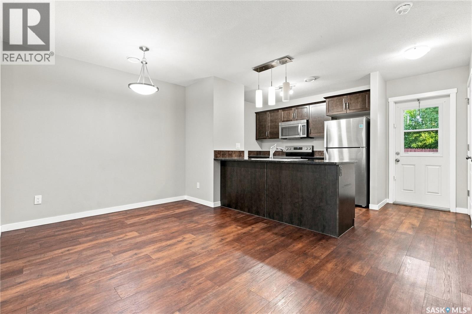 402 3440 Avonhurst Drive, Regina, SK
