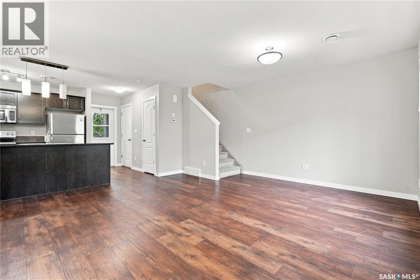 402 3440 Avonhurst Drive, Regina, SK