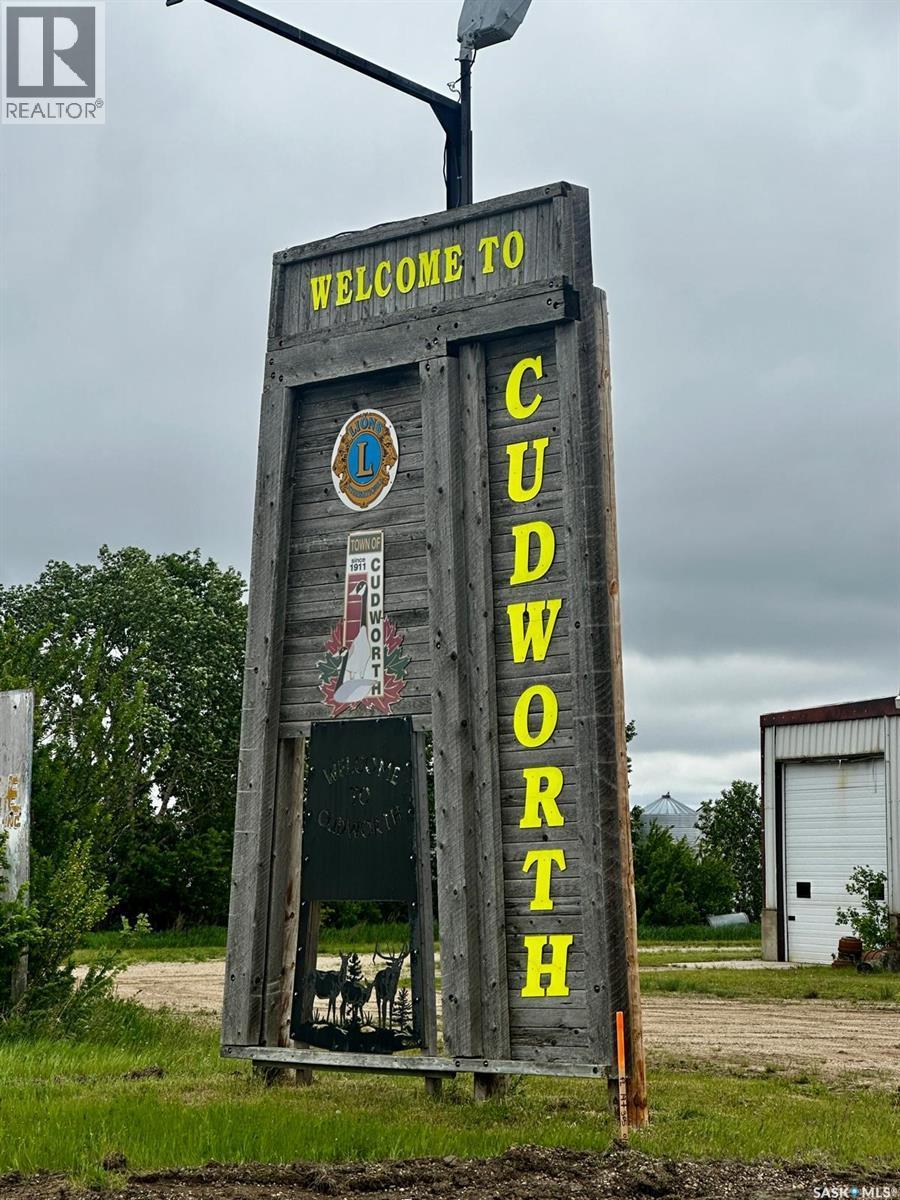 Cudworth Shop & Land, Cudworth, SK