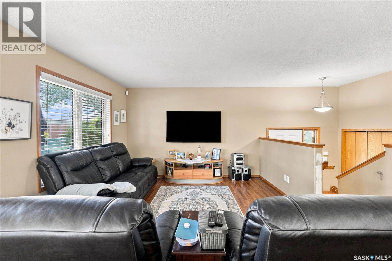 4920 Dewdney Avenue, Regina, SK