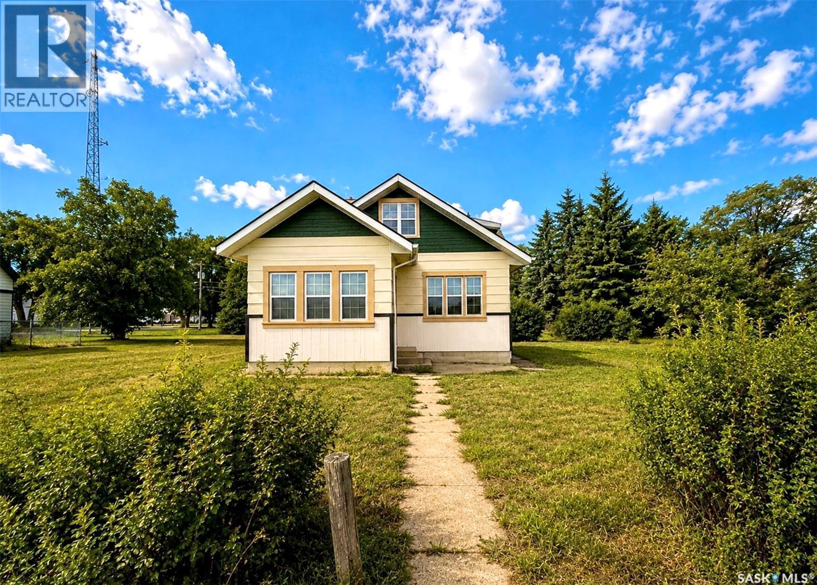 1110 Railway Street, Davidson, SK