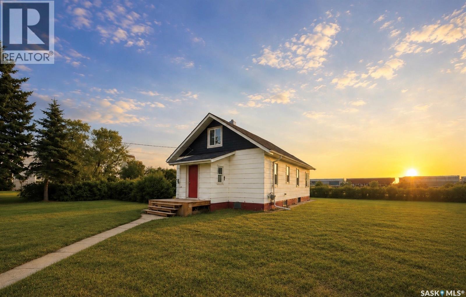 1110 Railway Street, Davidson, SK