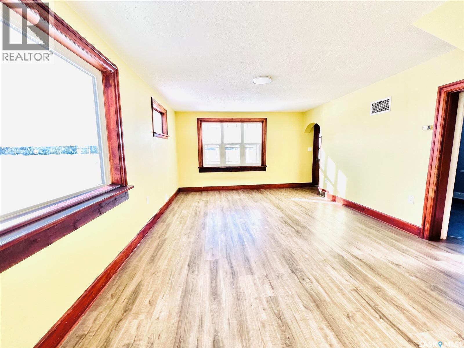 1110 Railway Street, Davidson, SK