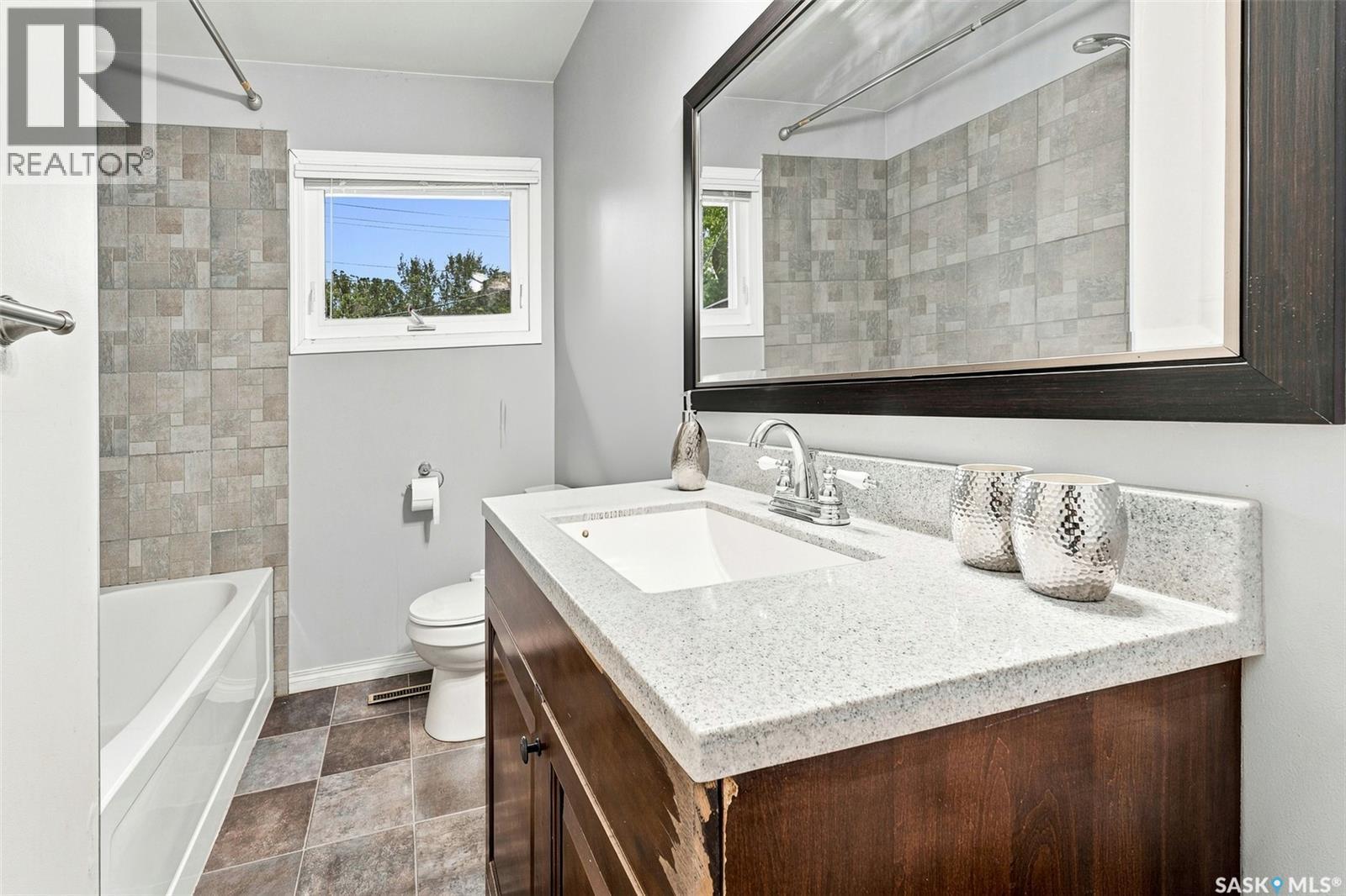 1520 Uhrich Avenue, Regina, SK