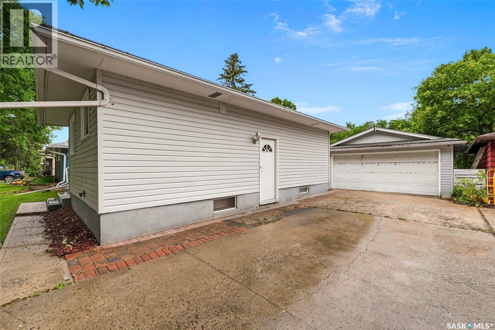 1520 Uhrich Avenue, Regina, SK