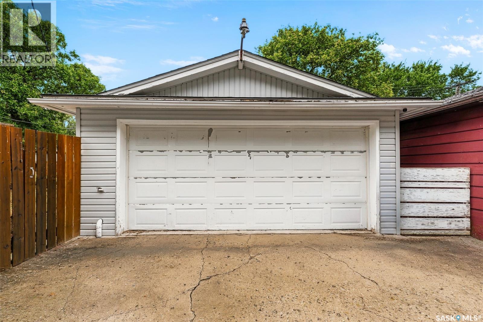 1520 Uhrich Avenue, Regina, SK