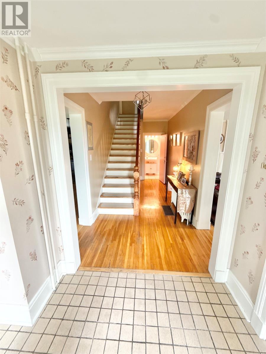 6 Sunset Drive, Grand Falls-Windsor, NL