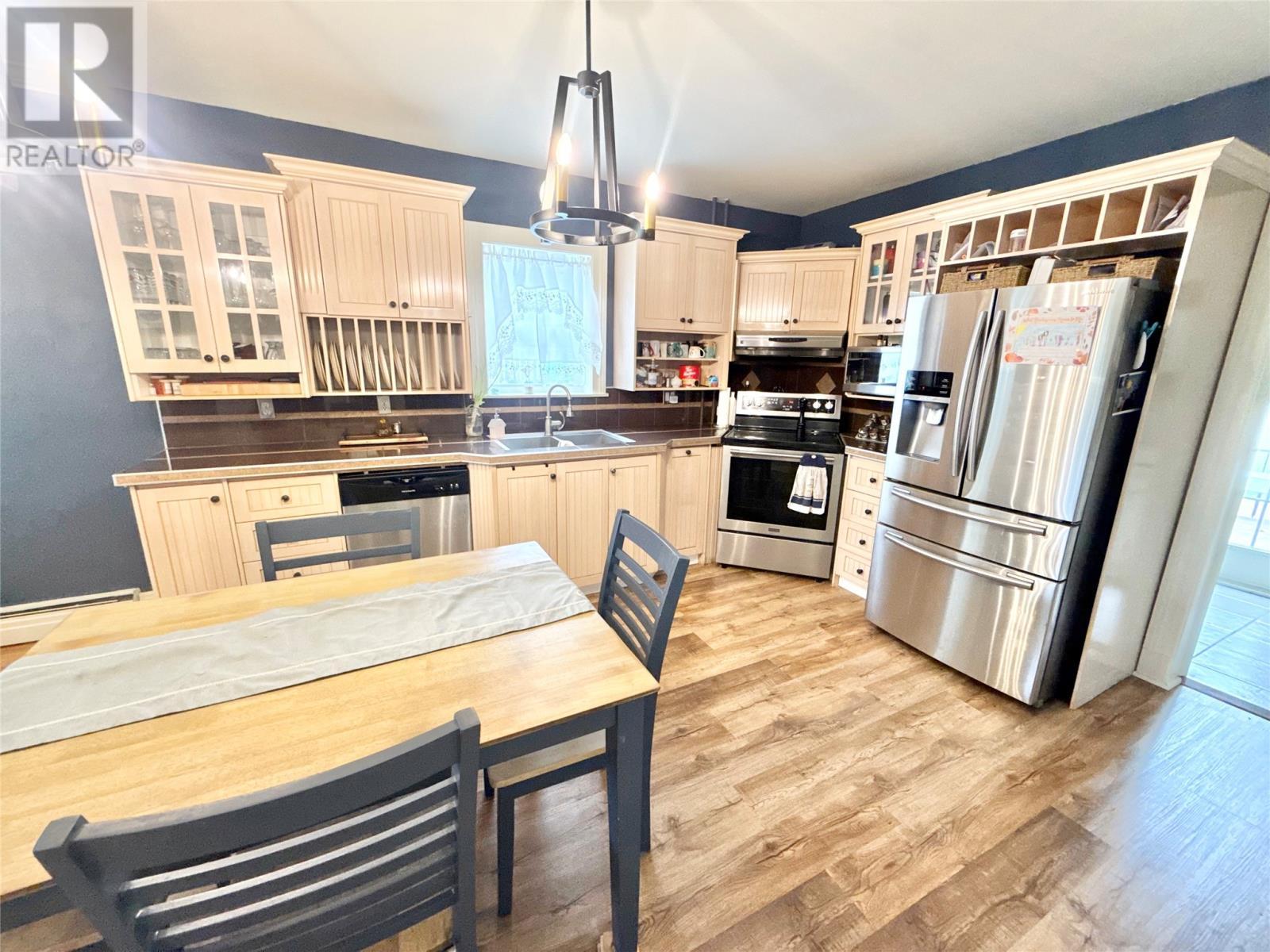 6 Sunset Drive, Grand Falls-Windsor, NL
