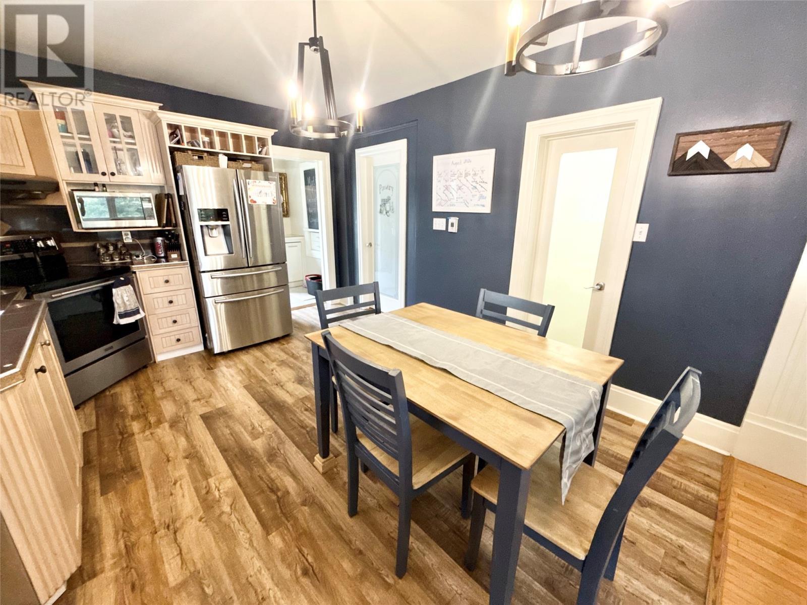 6 Sunset Drive, Grand Falls-Windsor, NL