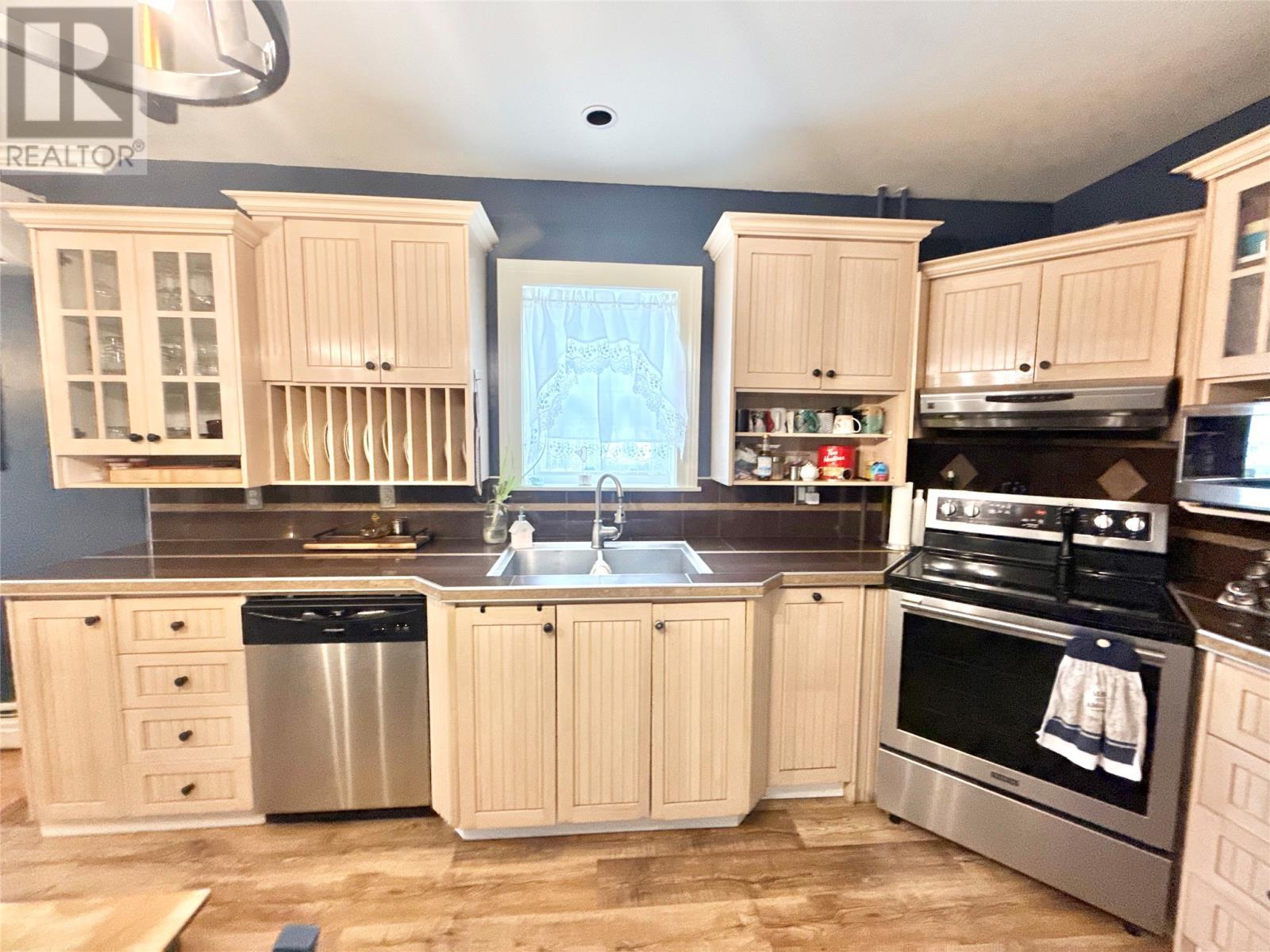 6 Sunset Drive, Grand Falls-Windsor, NL