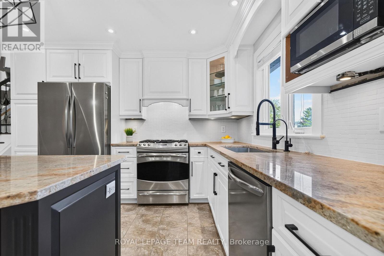 105 Brae Crescent, Ottawa, ON