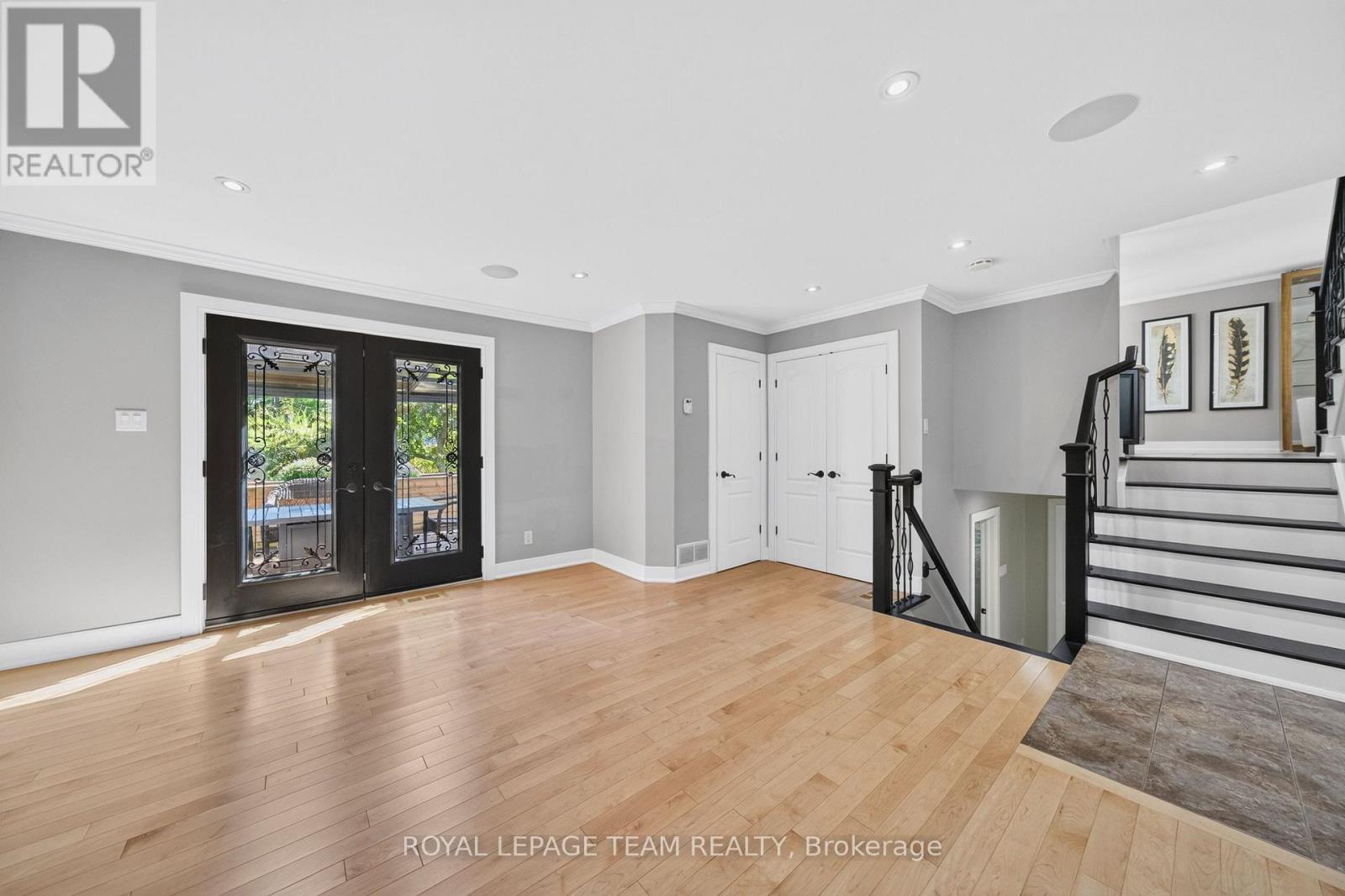 105 Brae Crescent, Ottawa, ON