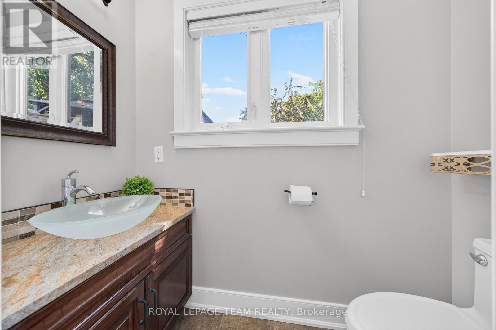 105 Brae Crescent, Ottawa, ON