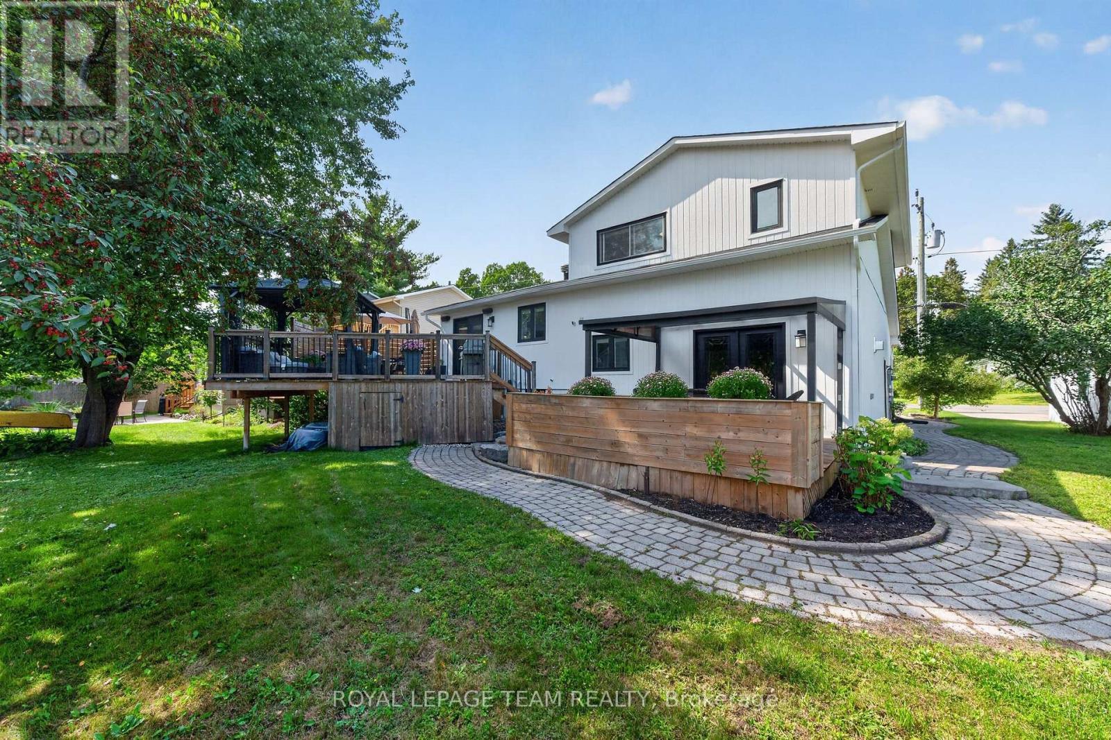 105 Brae Crescent, Ottawa, ON