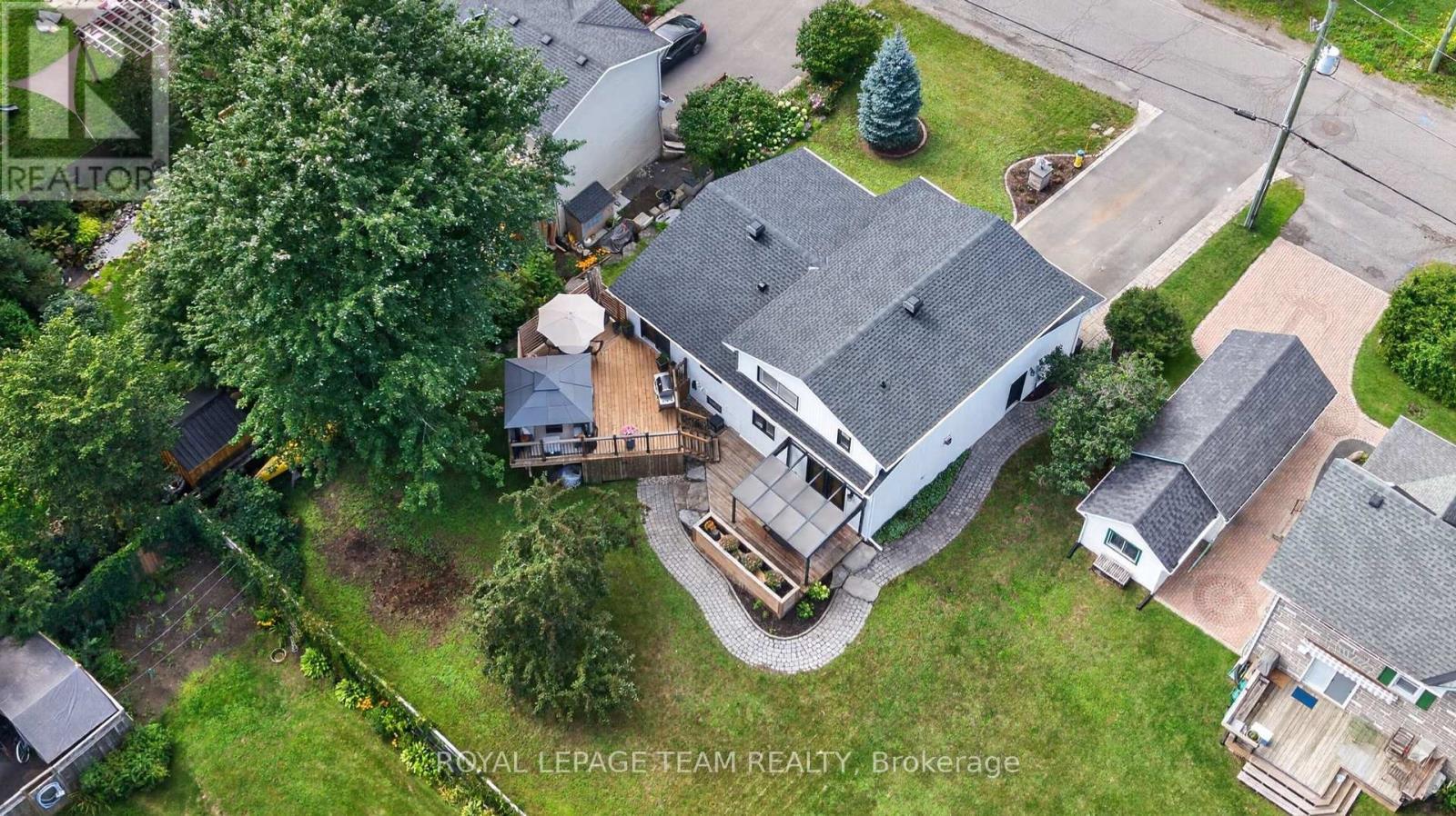 105 Brae Crescent, Ottawa, ON