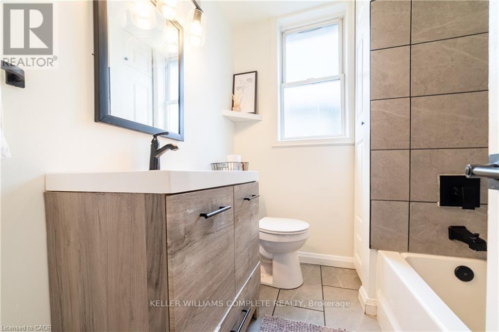 138 Cameron Avenue N, Hamilton, ON