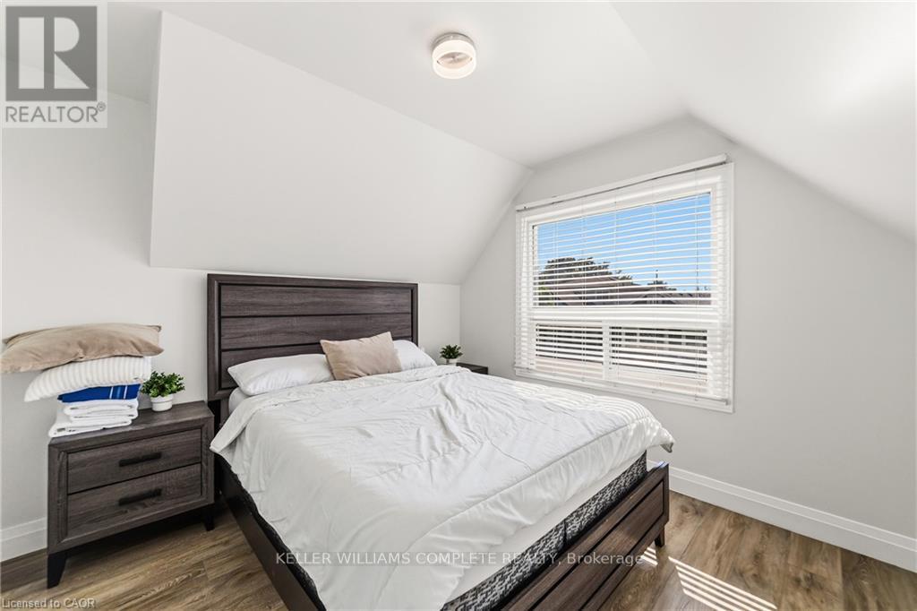 138 Cameron Avenue N, Hamilton, ON