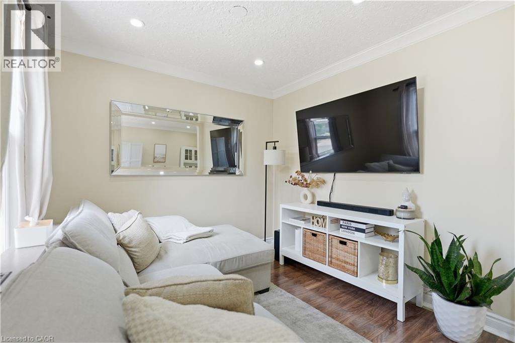 141 Mcanulty Boulevard, Hamilton, ON