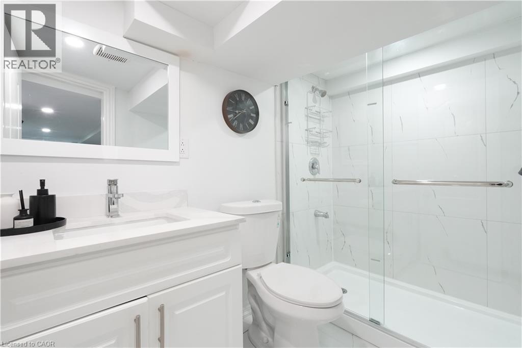 141 Mcanulty Boulevard, Hamilton, ON