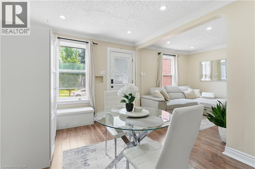 141 Mcanulty Boulevard, Hamilton, ON