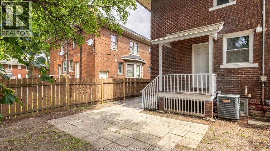 737 Piche, Windsor, ON