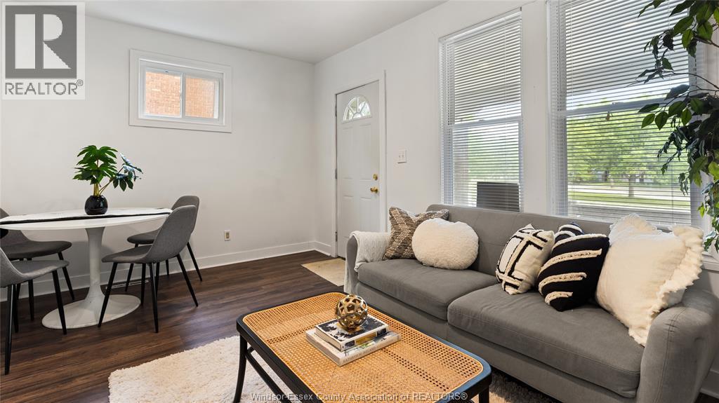 737 Piche, Windsor, ON