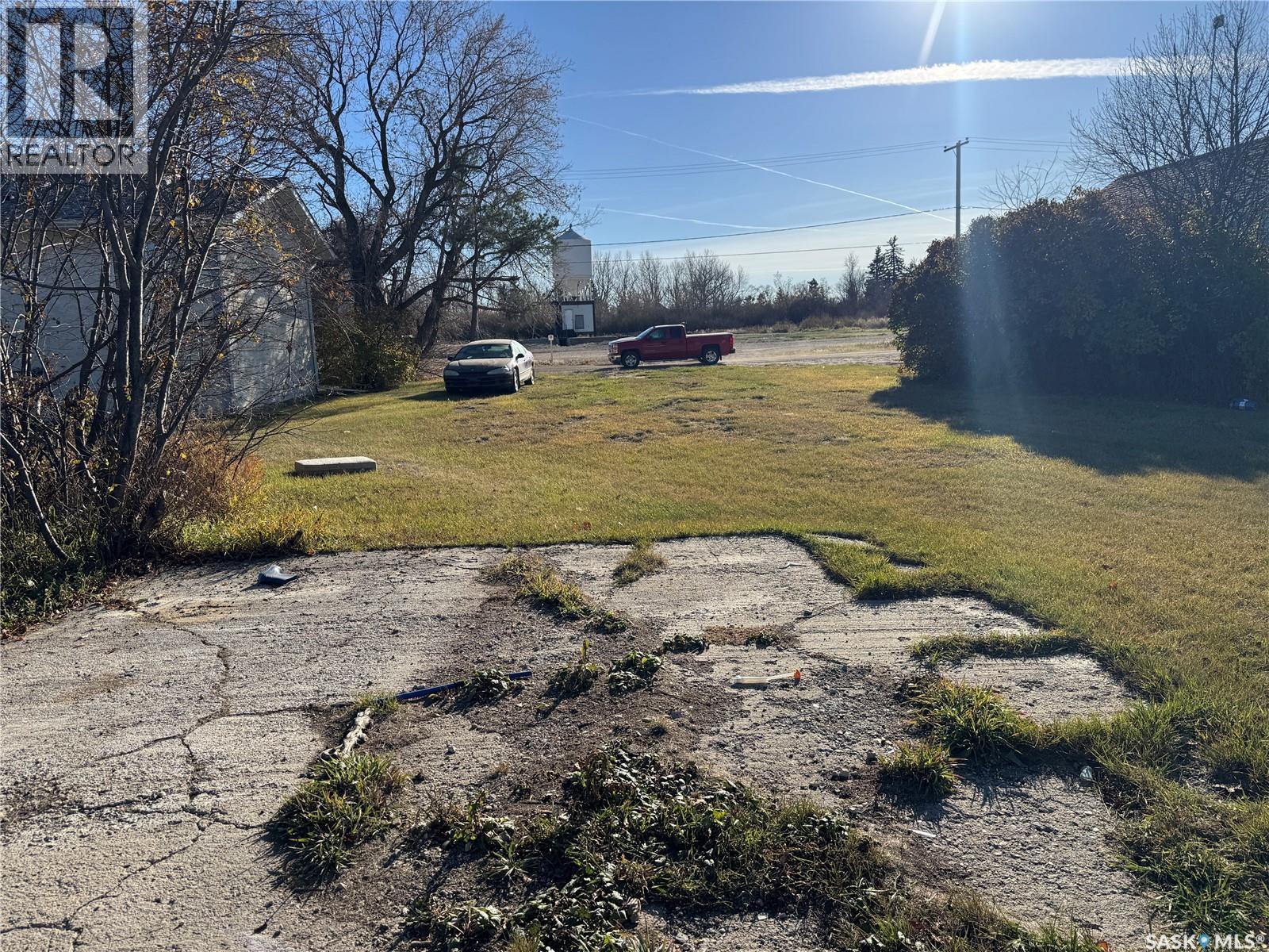 507 Railway Avenue, Cut Knife, SK