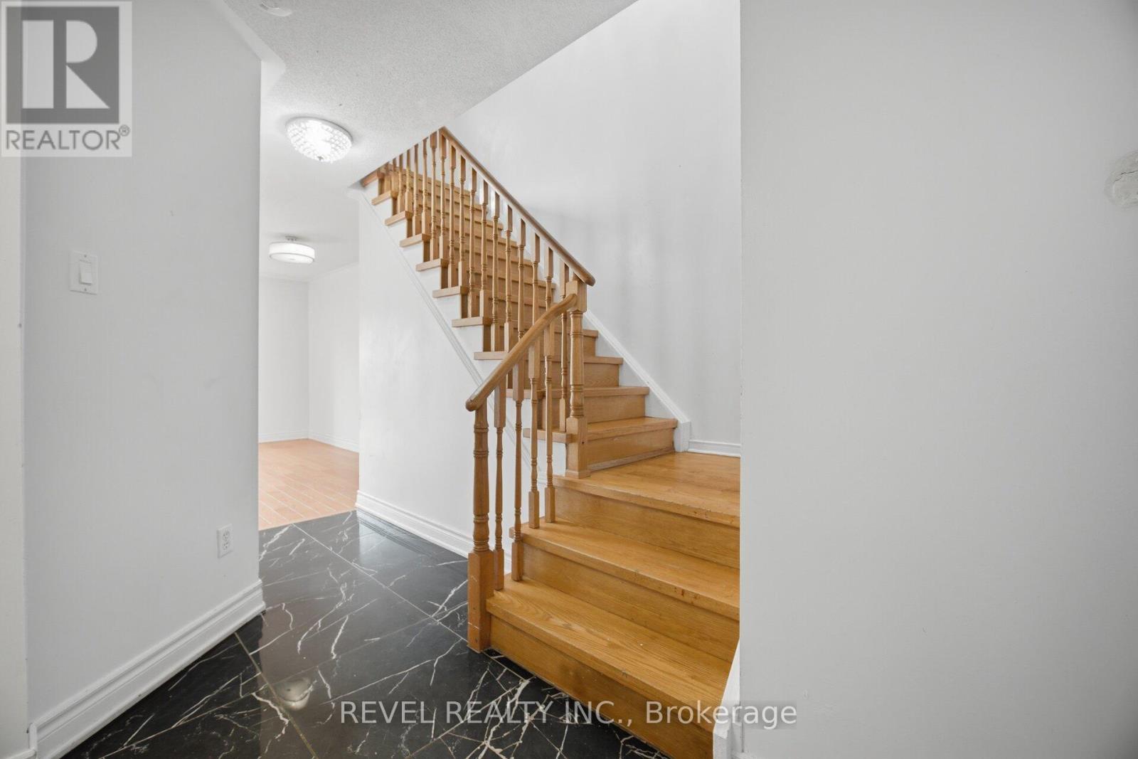 5633 Cortina Crescent, Mississauga, ON