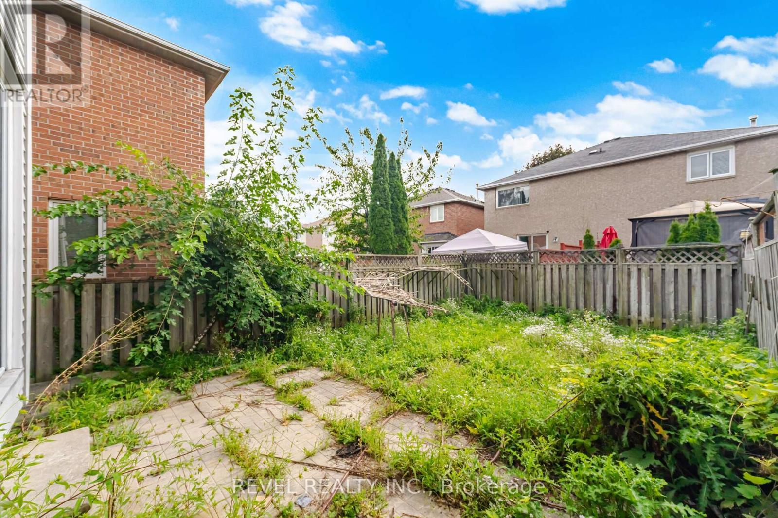 5633 Cortina Crescent, Mississauga, ON