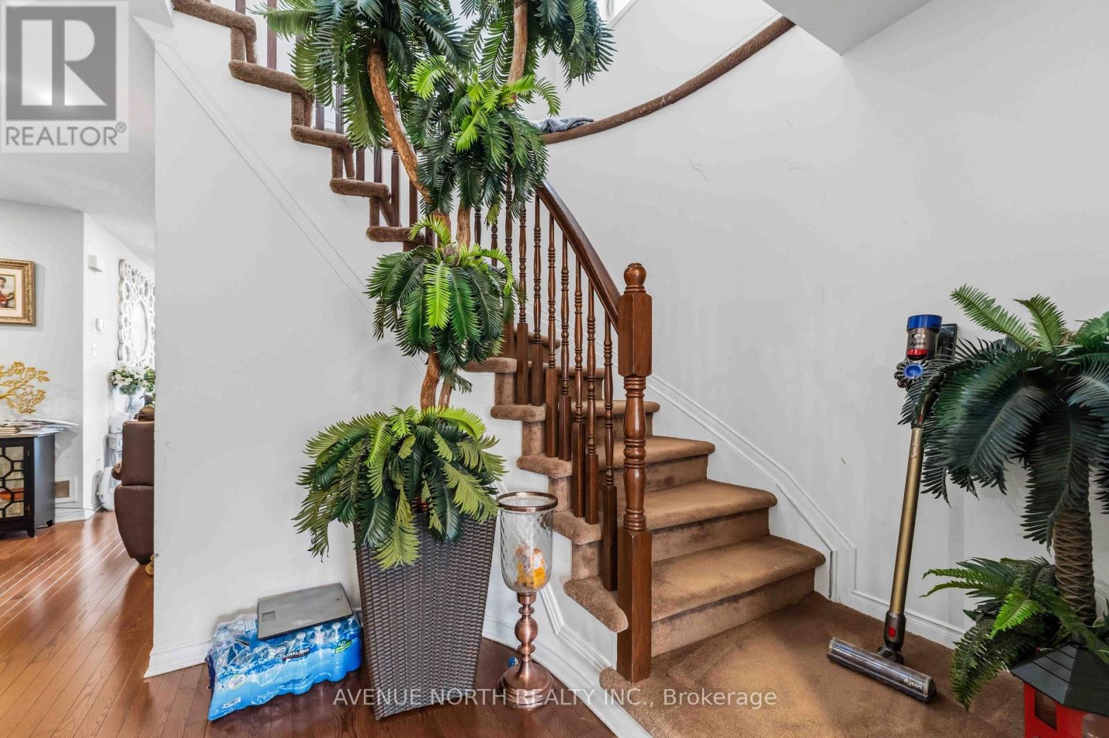 216 Cityview Crescent, Ottawa, ON