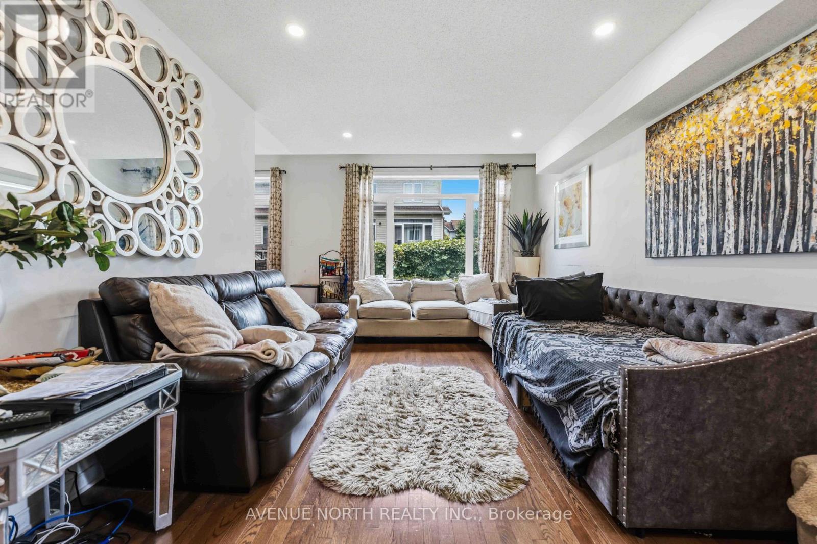 216 Cityview Crescent, Ottawa, ON
