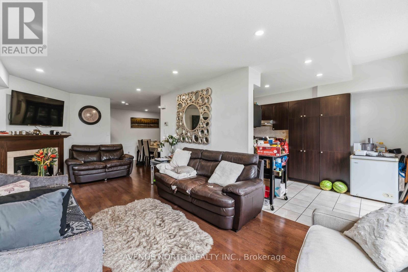216 Cityview Crescent, Ottawa, ON