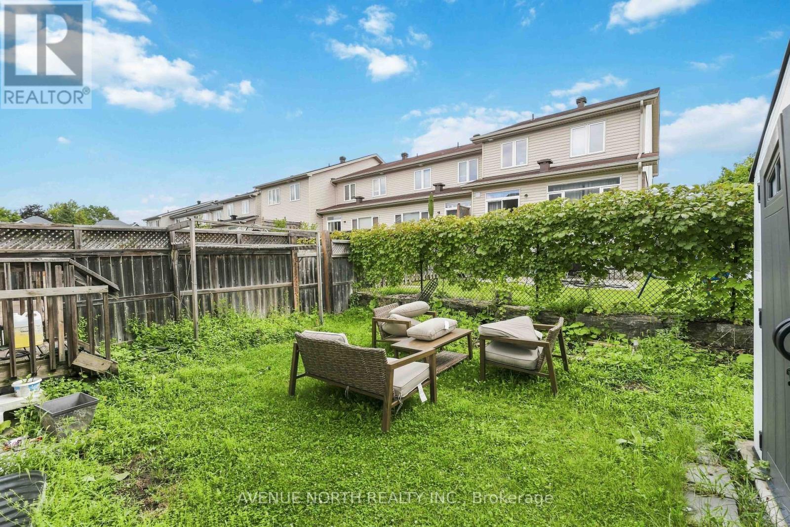 216 Cityview Crescent, Ottawa, ON
