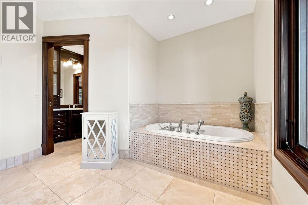 803 25 Avenue Nw, Calgary, AB