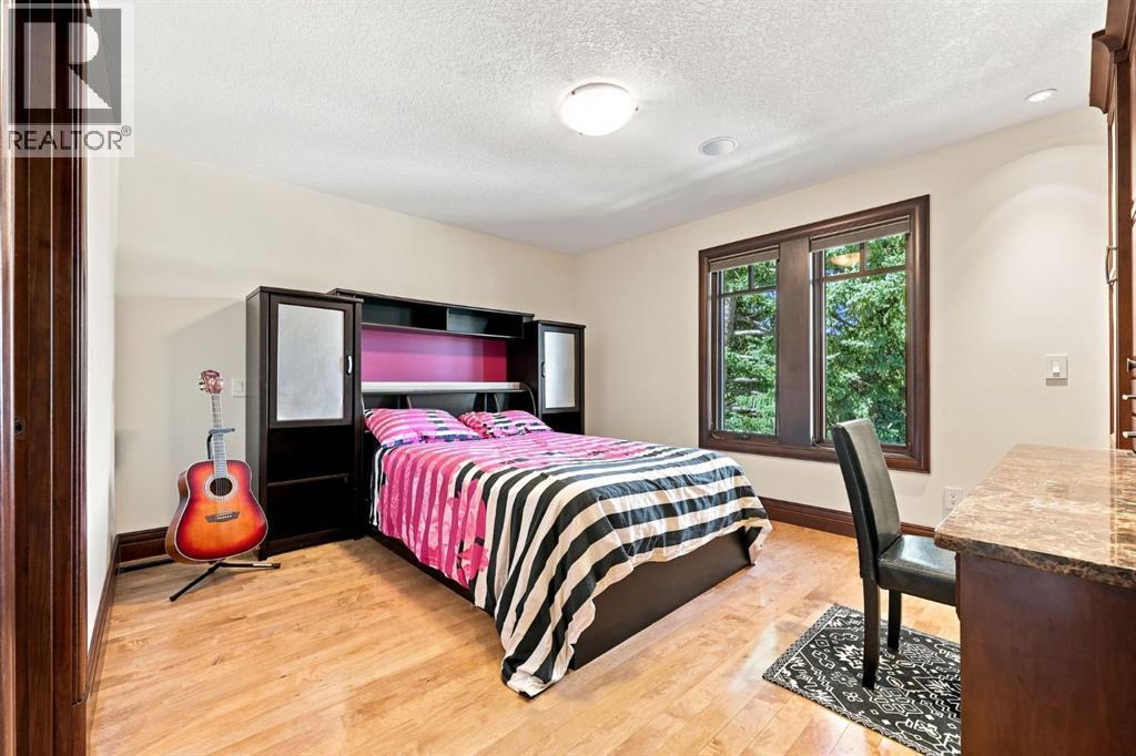 803 25 Avenue Nw, Calgary, AB
