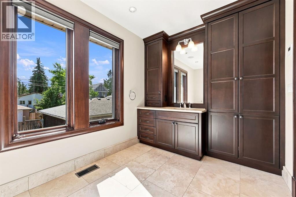 803 25 Avenue Nw, Calgary, AB