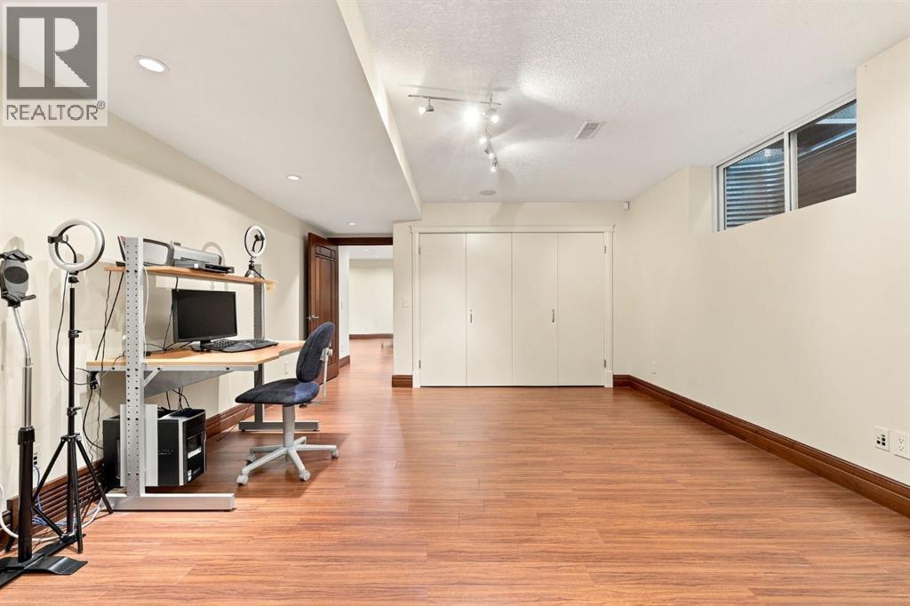 803 25 Avenue Nw, Calgary, AB